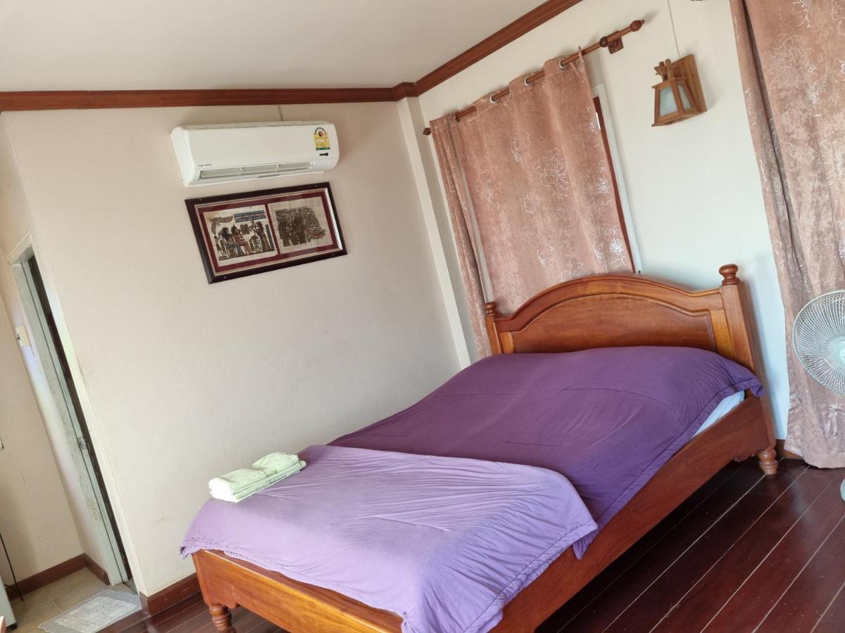 Hello Sichang Bungalow Ko Si Chang Bagian luar foto