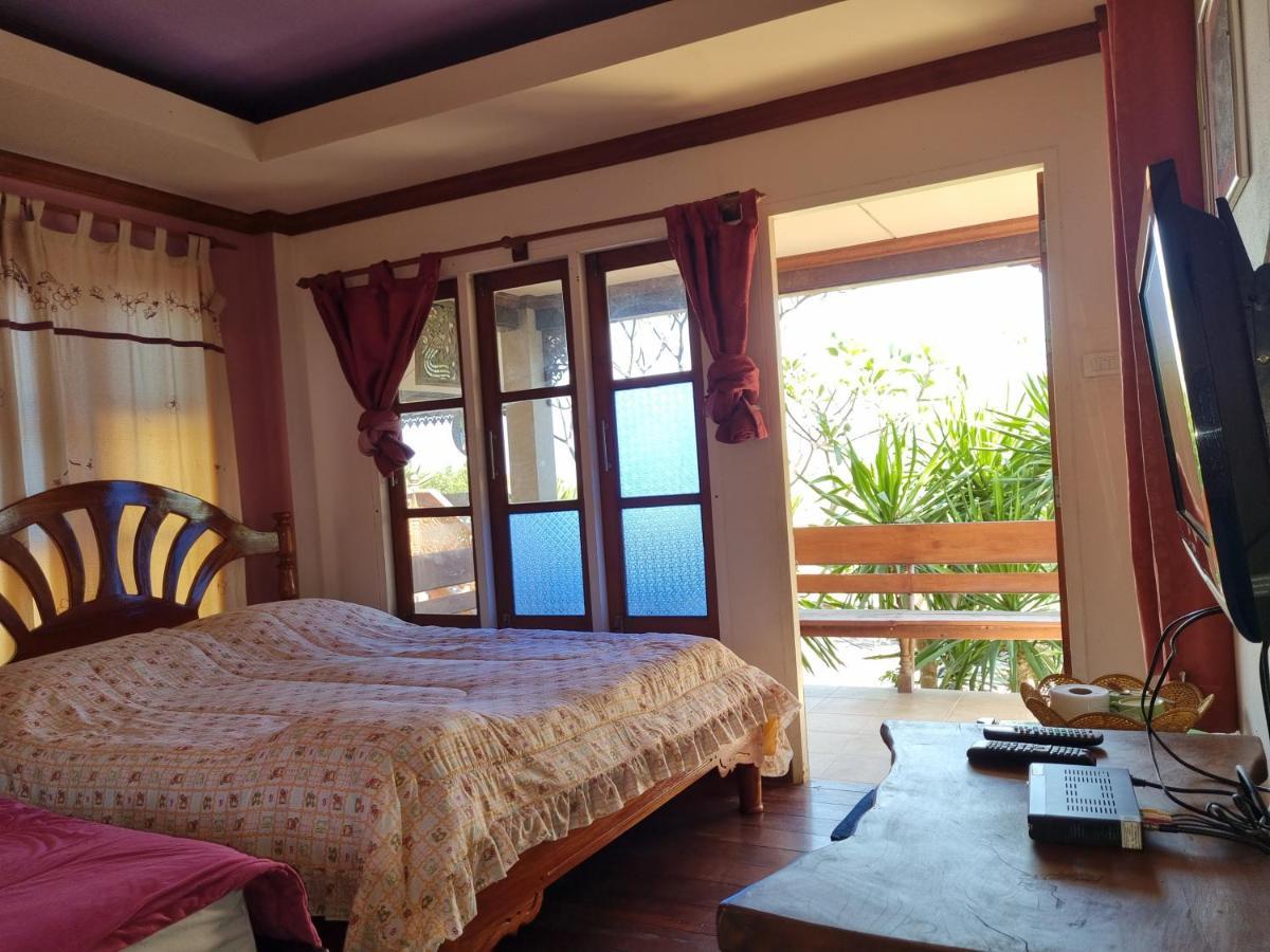 Hello Sichang Bungalow Ko Si Chang Bagian luar foto